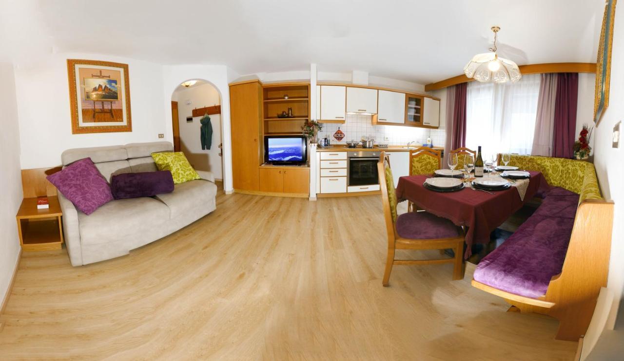Villa Artic Apartments 캄피텔로디파사 외부 사진