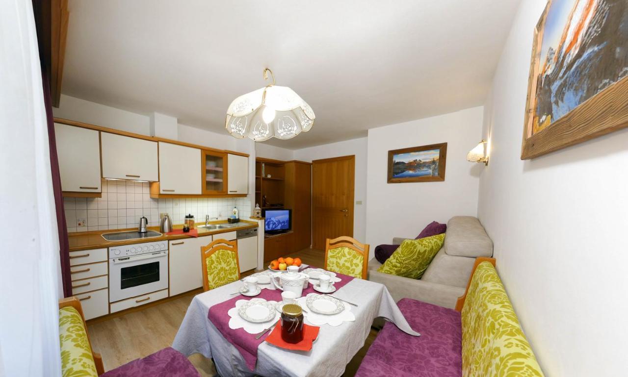 Villa Artic Apartments 캄피텔로디파사 외부 사진