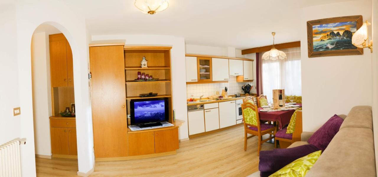 Villa Artic Apartments 캄피텔로디파사 외부 사진